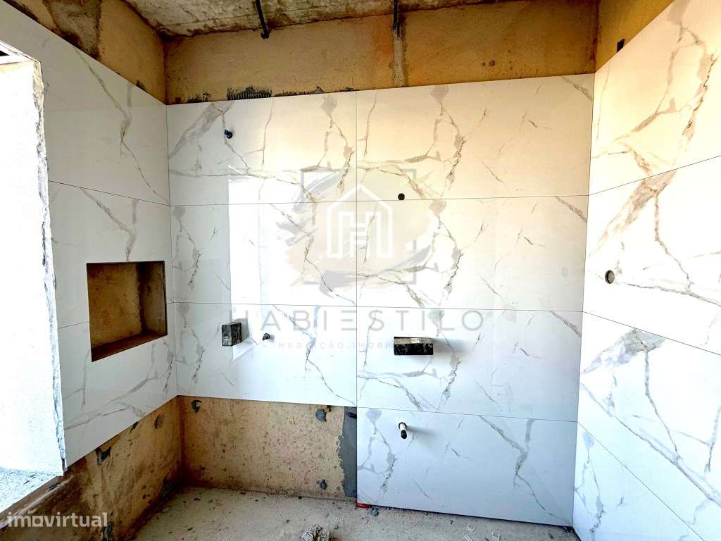 Moradia nova com excelentes áreas-21