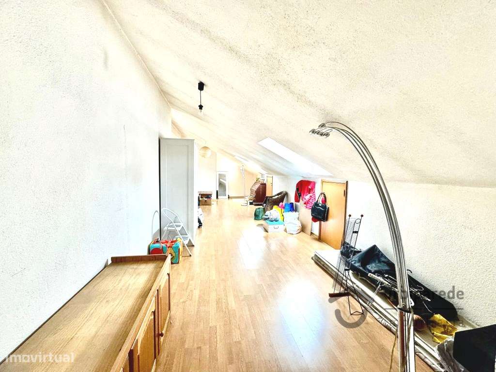 Apartamento T2+1 Duplex, c/ parqueamento, Ramada Caneças.-20