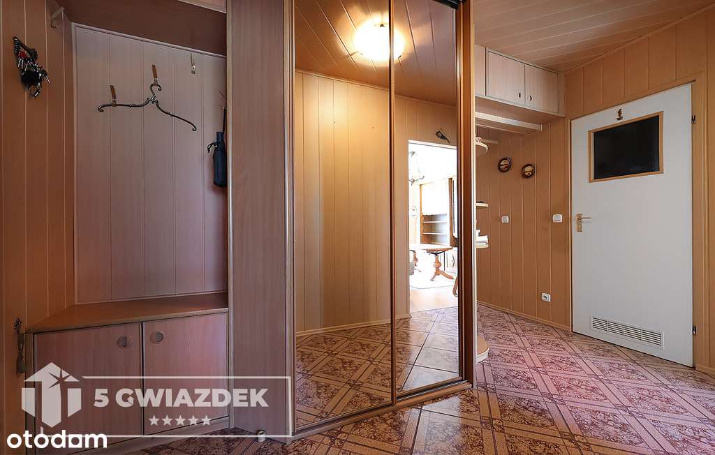 2 pokoje • II piętro • duży balkon • parking-14