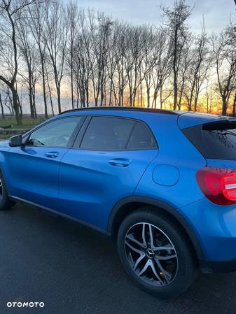 Mercedes-Benz GLA 250 7G-DCT - 9