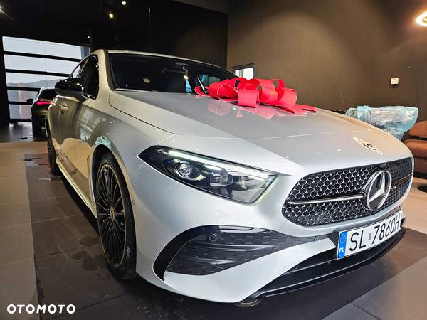 Mercedes-Benz Klasa A 220 4-Matic AMG Line 8G-DCT - 6