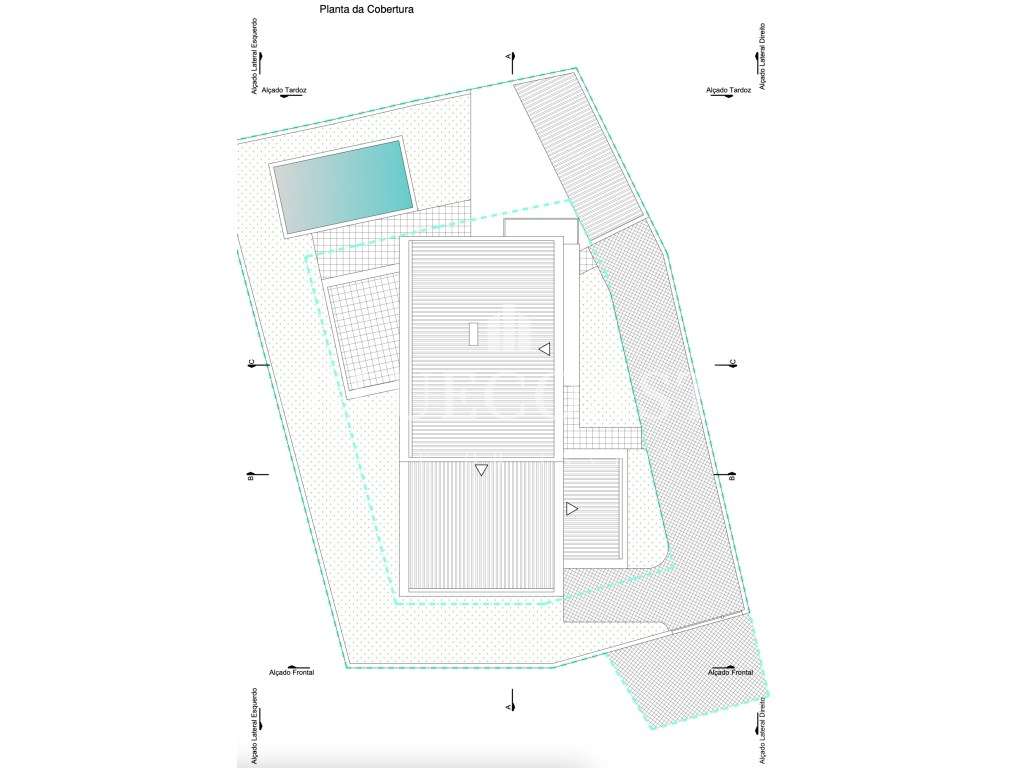 Fantástica Moradia V5 Isolada com piscina, em Azeitão-23