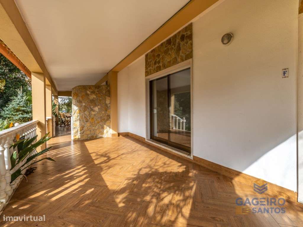 Moradia T2 com Jardim e Churrasqueira a 5 Minutos da Praia - Grande imagem: 2/45