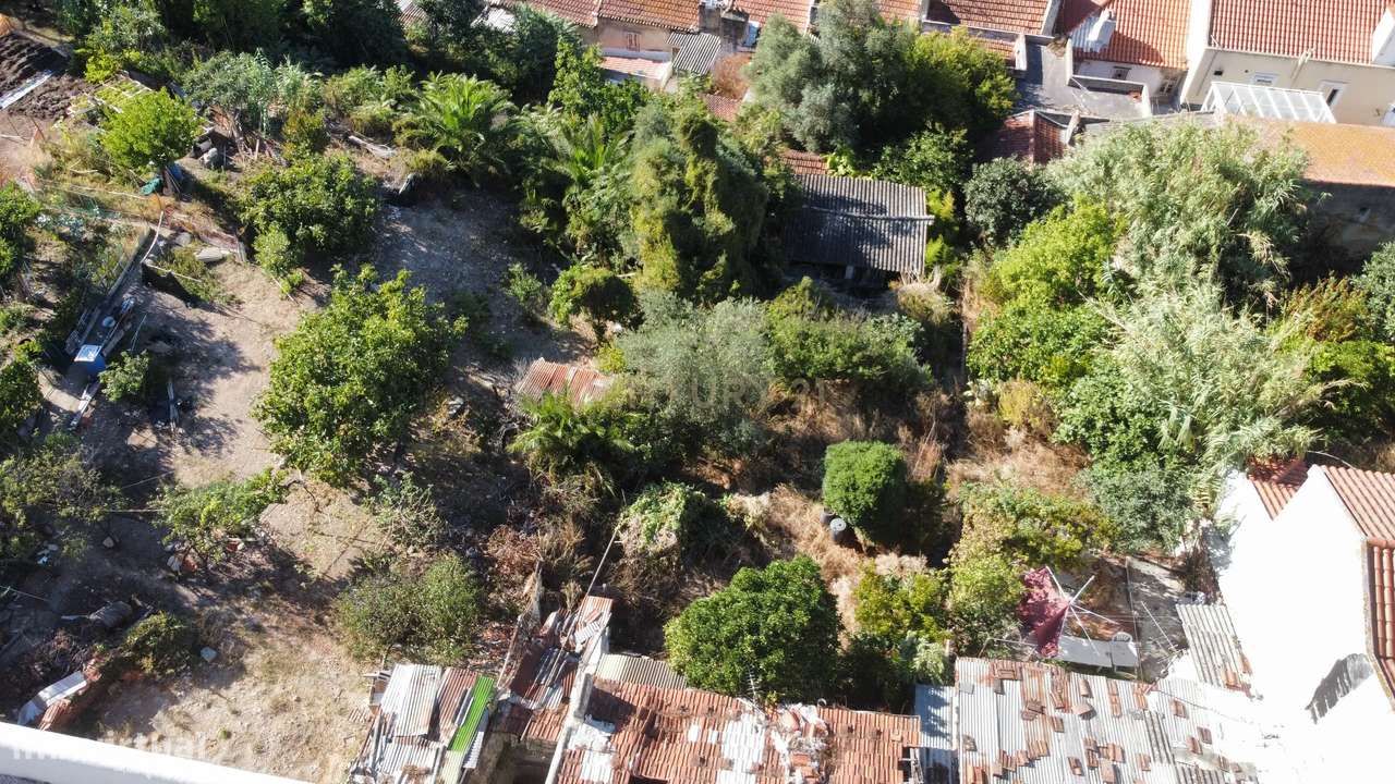 PRÉDIO DEVOLUTO PARA VENDA | PIP APROVADO | CAMPOLIDE-8