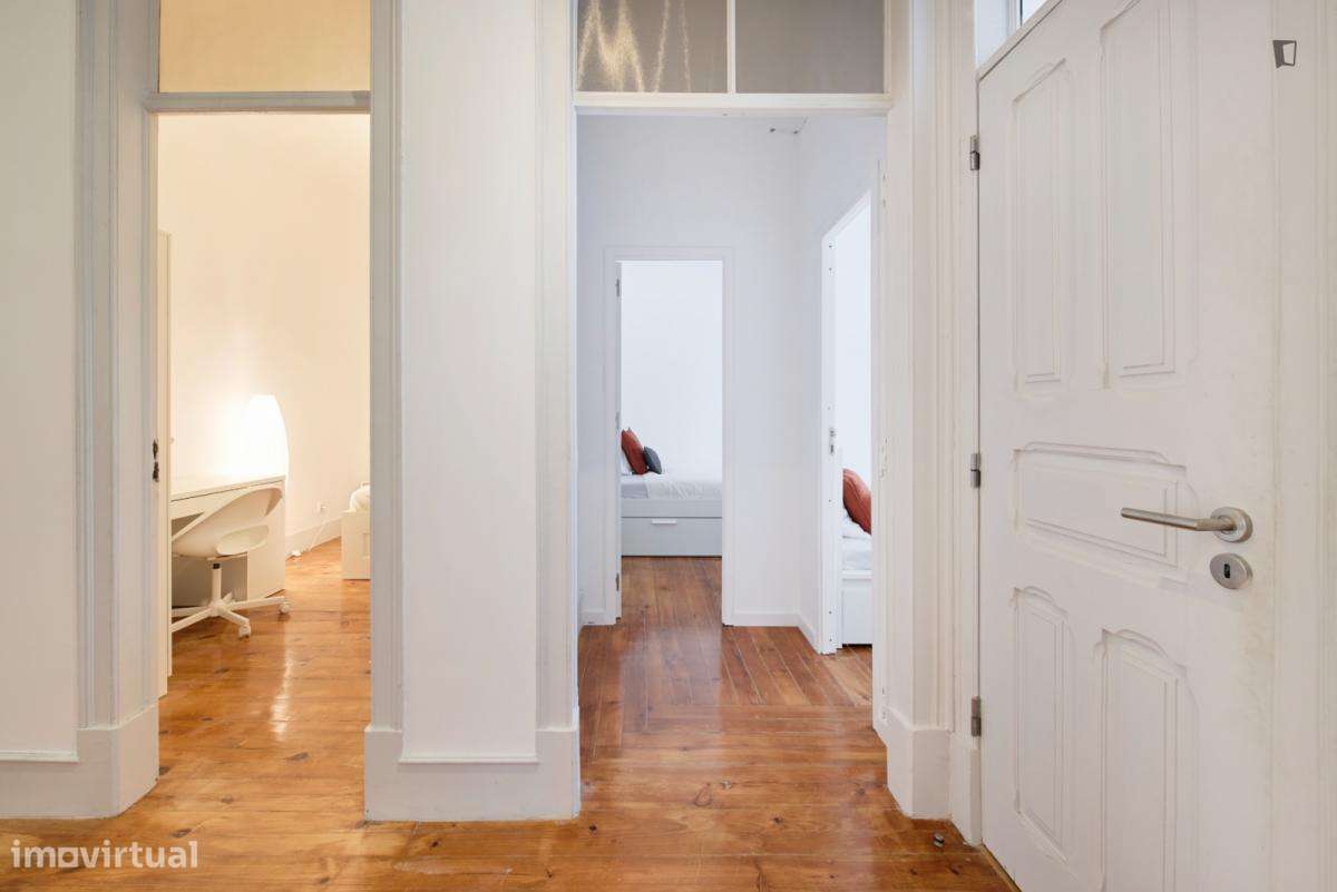 Quarto - localizado em Entrecampos Lisbon - Grande imagem: 4/9