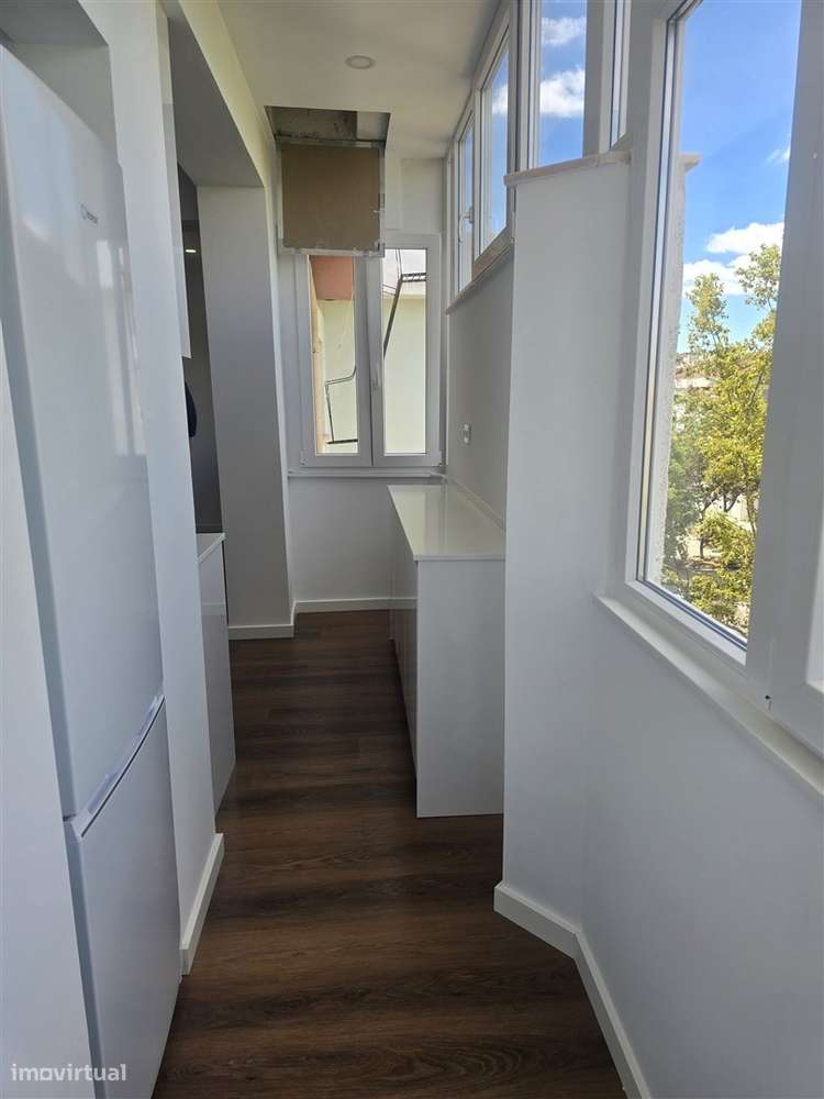 Apartamento T2 Venda em Venteira,Amadora-8