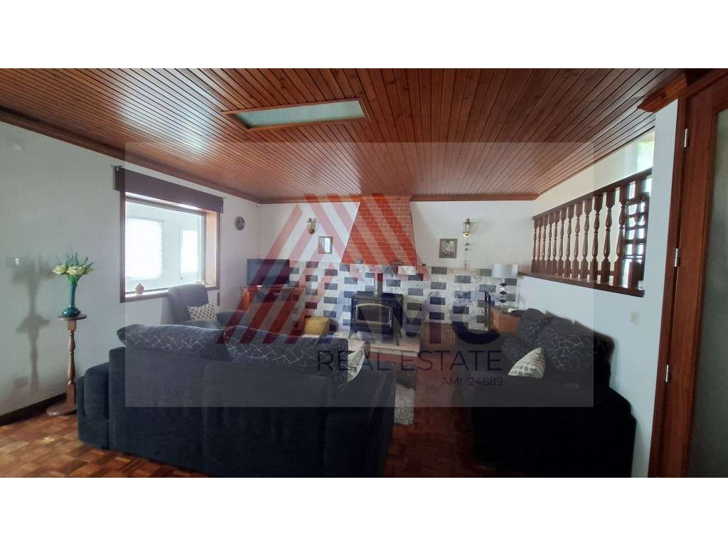 MORADIA COM 2 PISOS 11 DIVISÕES E 2 GARAGENS NA CANDELÁRIA, MADALEN...-22