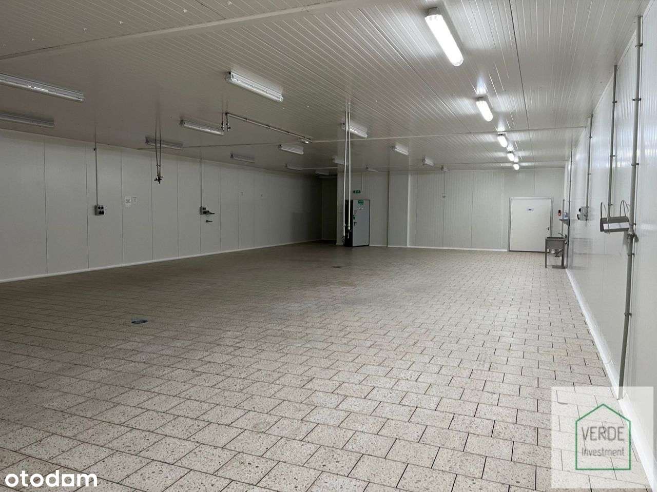 Hala produkcyjna przy trasie S11-7