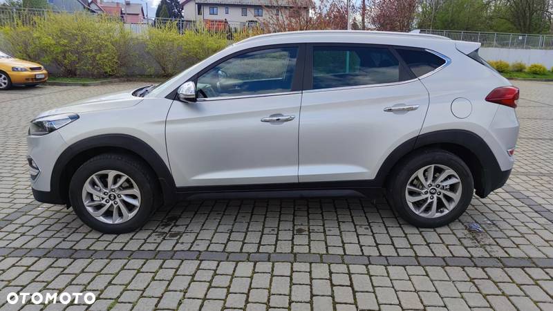 Hyundai Tucson 1.6 GDI BlueDrive Comfort 2WD - 9