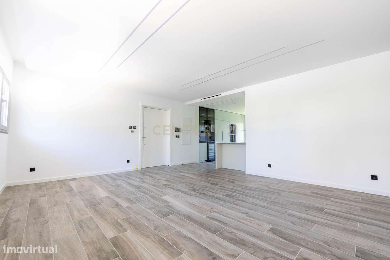 T5 Duplex | 2º Piso | Prédio novo | 1 Fração por piso-9