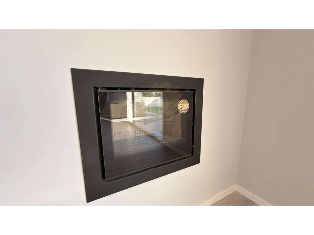 MORADIA T4 COM PISCINA EM AZEITÃO | OPORTUNIDADE A NÃO PERDER-6