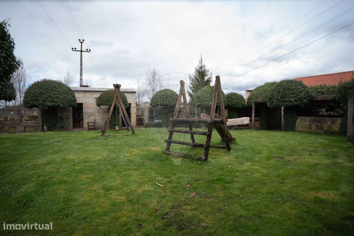 Moradia T7 para venda-44