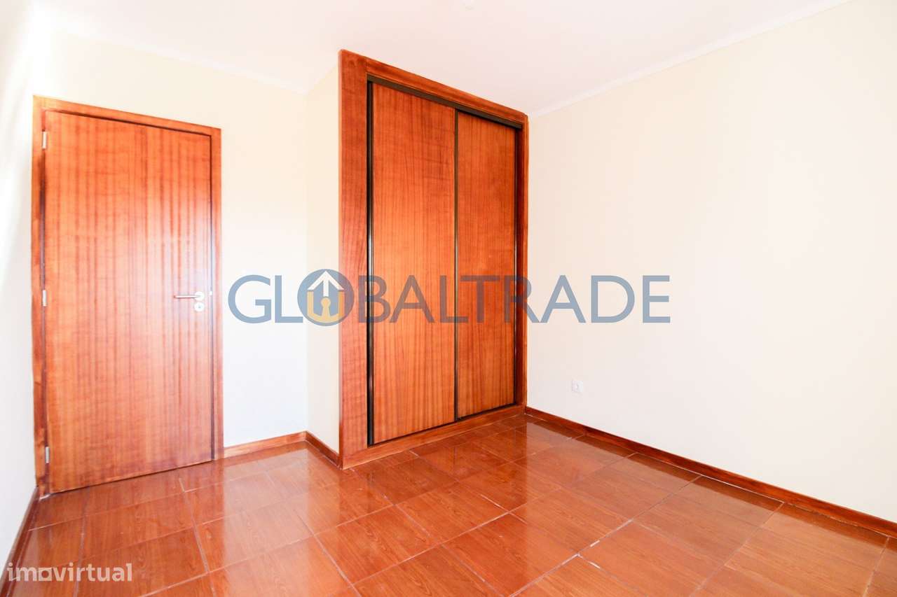 Apartamento T3 com Garagem Box em Vila D'Este-19