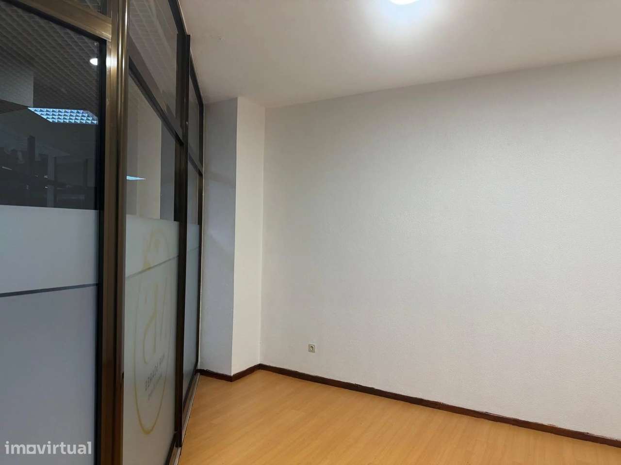 Loja 28 CCParque - escritório ou atelier em Matosinhos - Grande imagem: 5/12