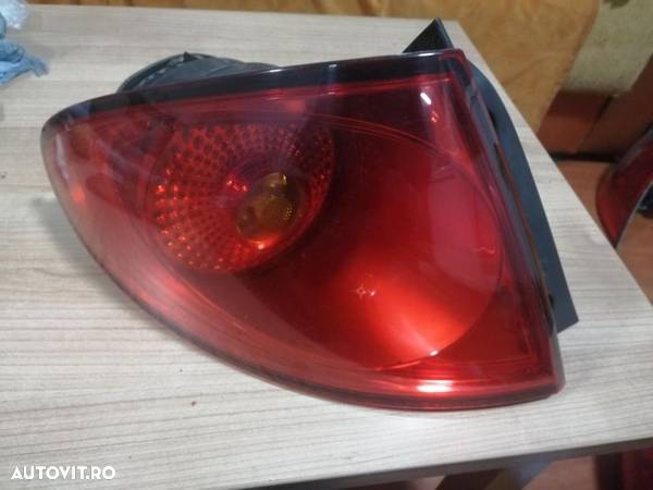 Stop tripla lampa stânga spate seat toledo 5p5 complet original perfect funcțional - 1