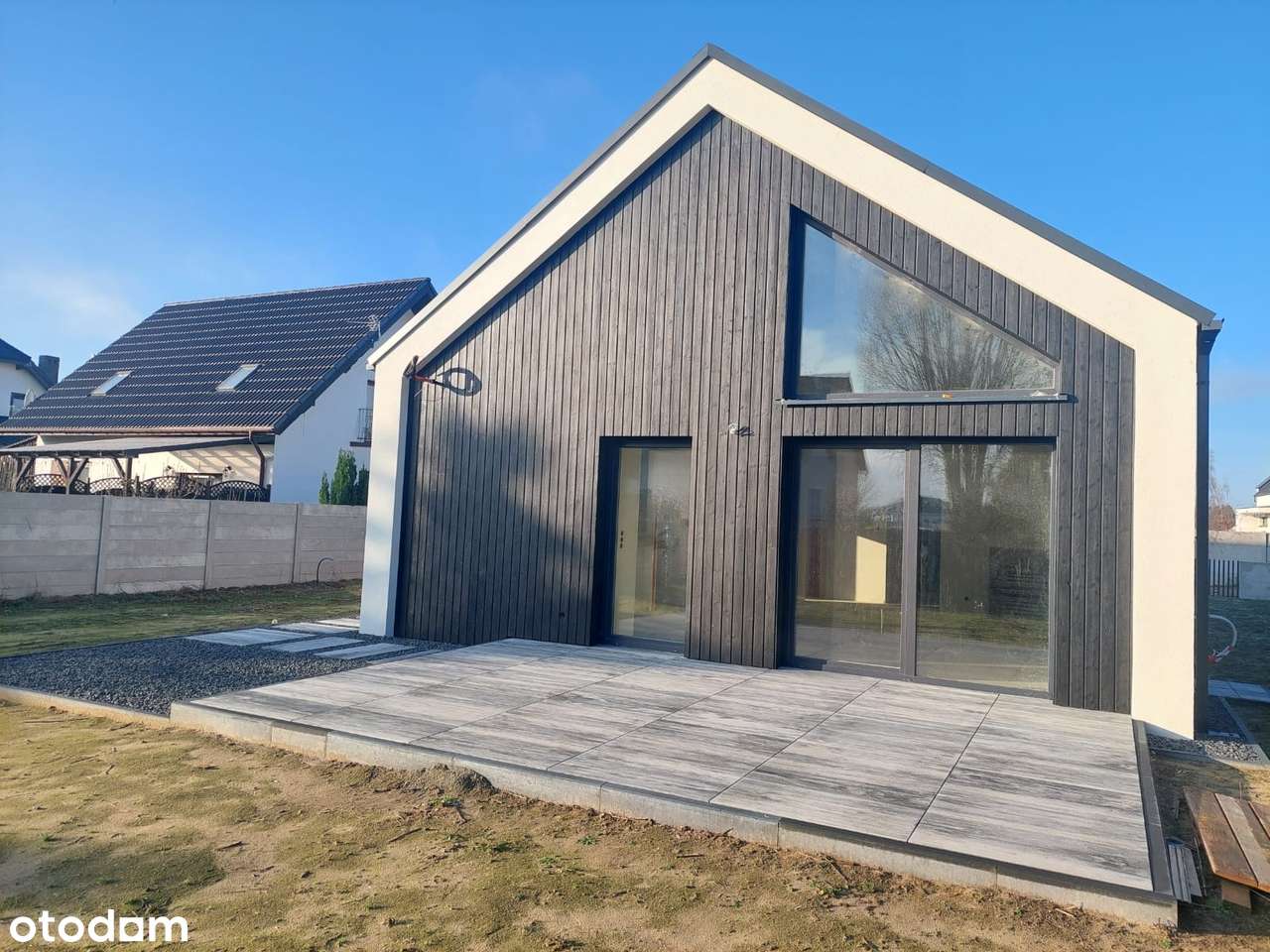 = Nowoczesny, stylowy dom jednorodzinny =-6