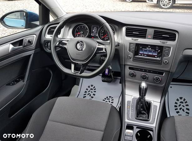 Volkswagen Golf 1.4 TSI BlueMotion Technology DSG Comfortline - 21