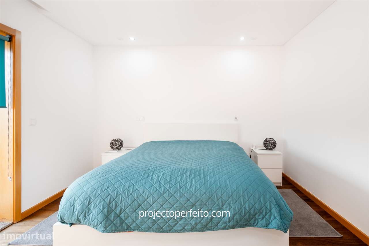 Moradia de tipologia T4+1 para venda em Perosinho, Vila Nova de Gaia-13