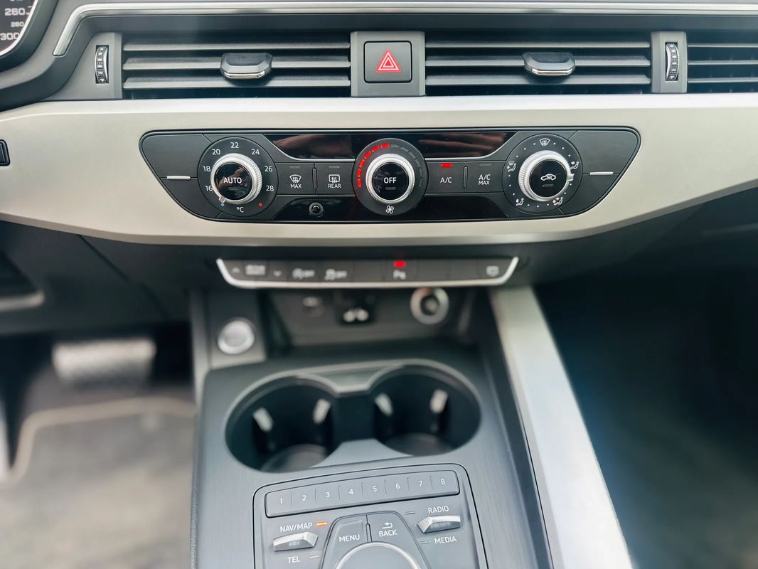 Audi A4 40 TFSI S tronic Advanced - 31