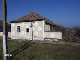 De vanzare casa si teren in localitatea Sanpetru German Jud Arad