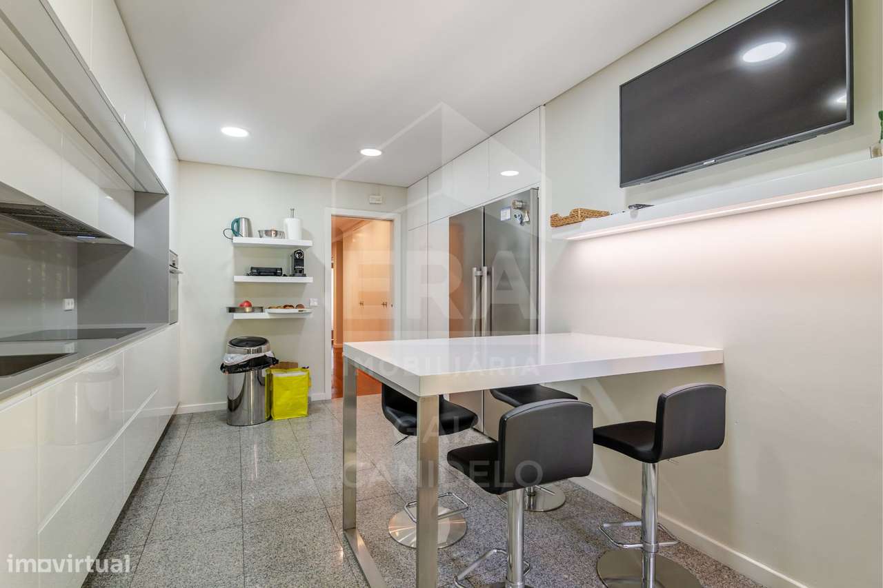 EXCLUSIVIDADE, ESPAÇO E SOFISTICAÇÃO EM PARANHOS-8
