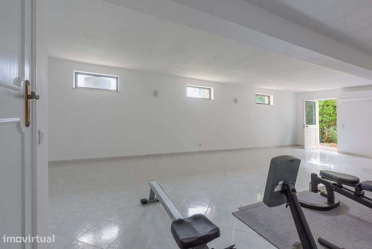 Villa de luxo de 5 quartos de golfe na linha de frente-41