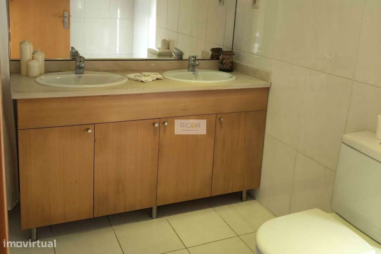 T3 junto ao Metro, a 980mts da praia de Matosinhos-13