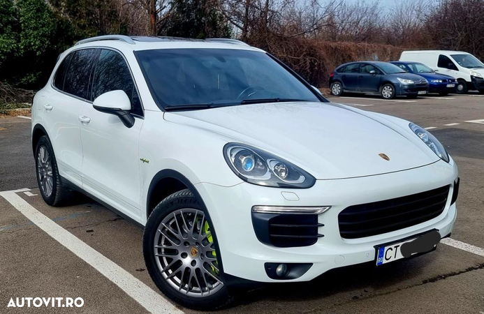 Porsche Cayenne Hybrid 3.0 L S E - 1