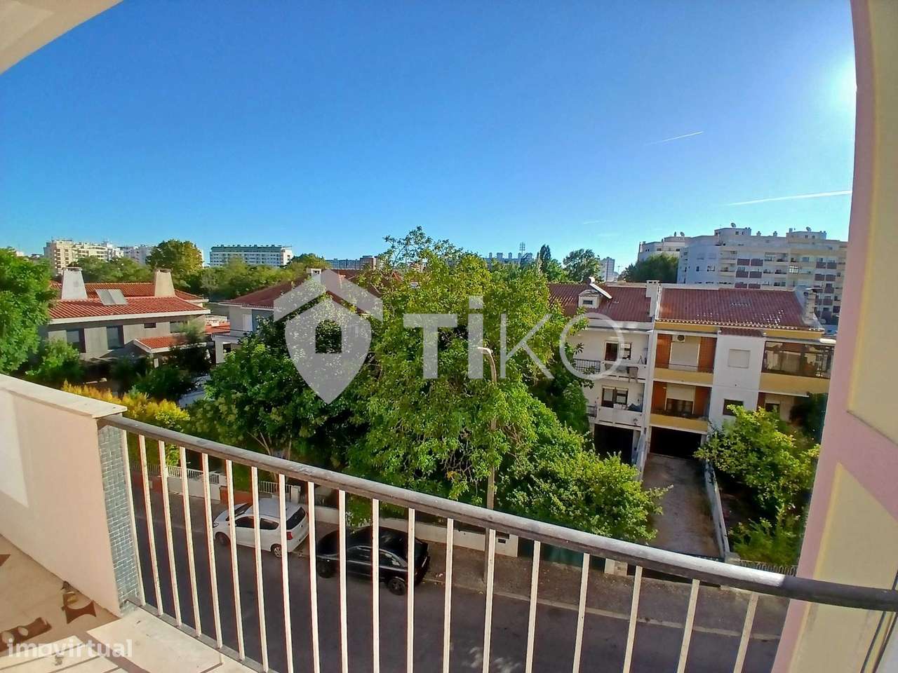 Apartamento T3 em Renovação com Excelentes Áreas em Setúbal-6