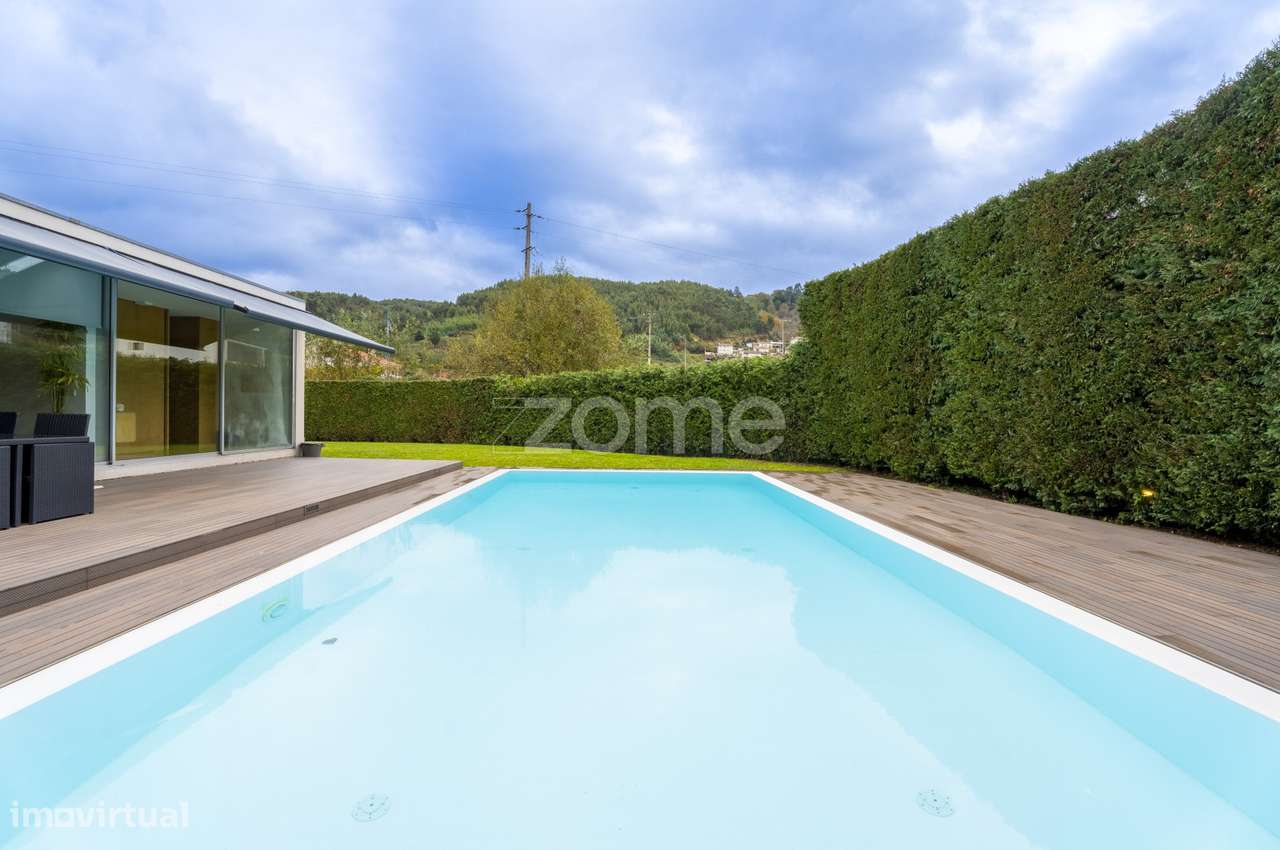 Villa Térrea T4 de luxo com piscina e jardim em Braga (S.Pedro D'Es... - Grande imagem: 3/60