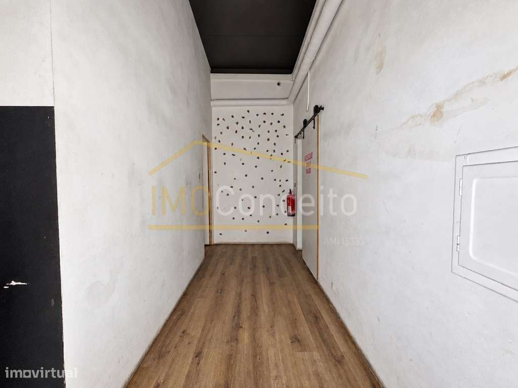 Loja para comércio ou habitação-8