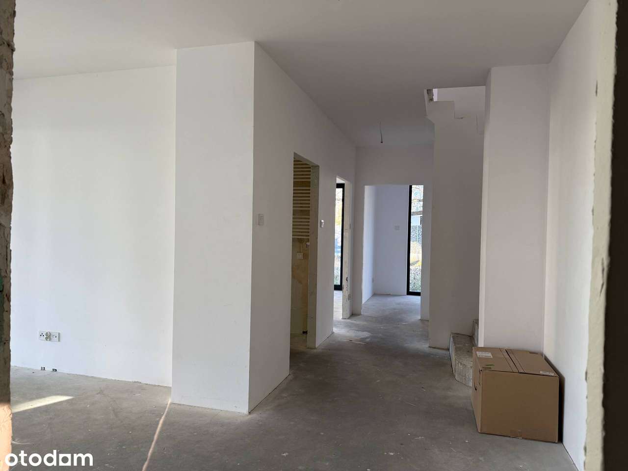 Dwupoziomowe mieszkanie z ogródkiem o powierzchni 320 m²+ garaż gratis-11