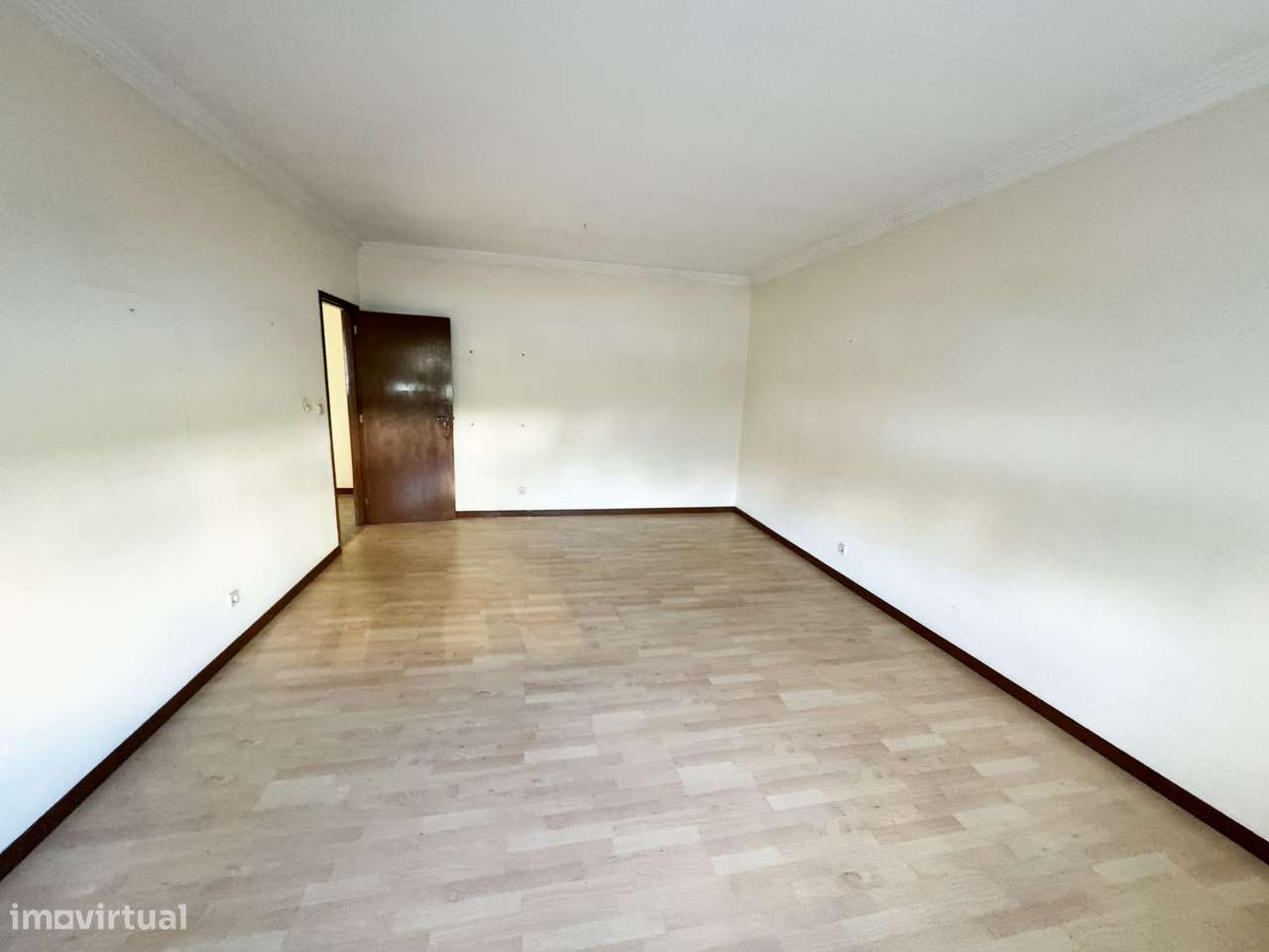 Apartamento T2 na Avenida Doutor Renato Araújo-17