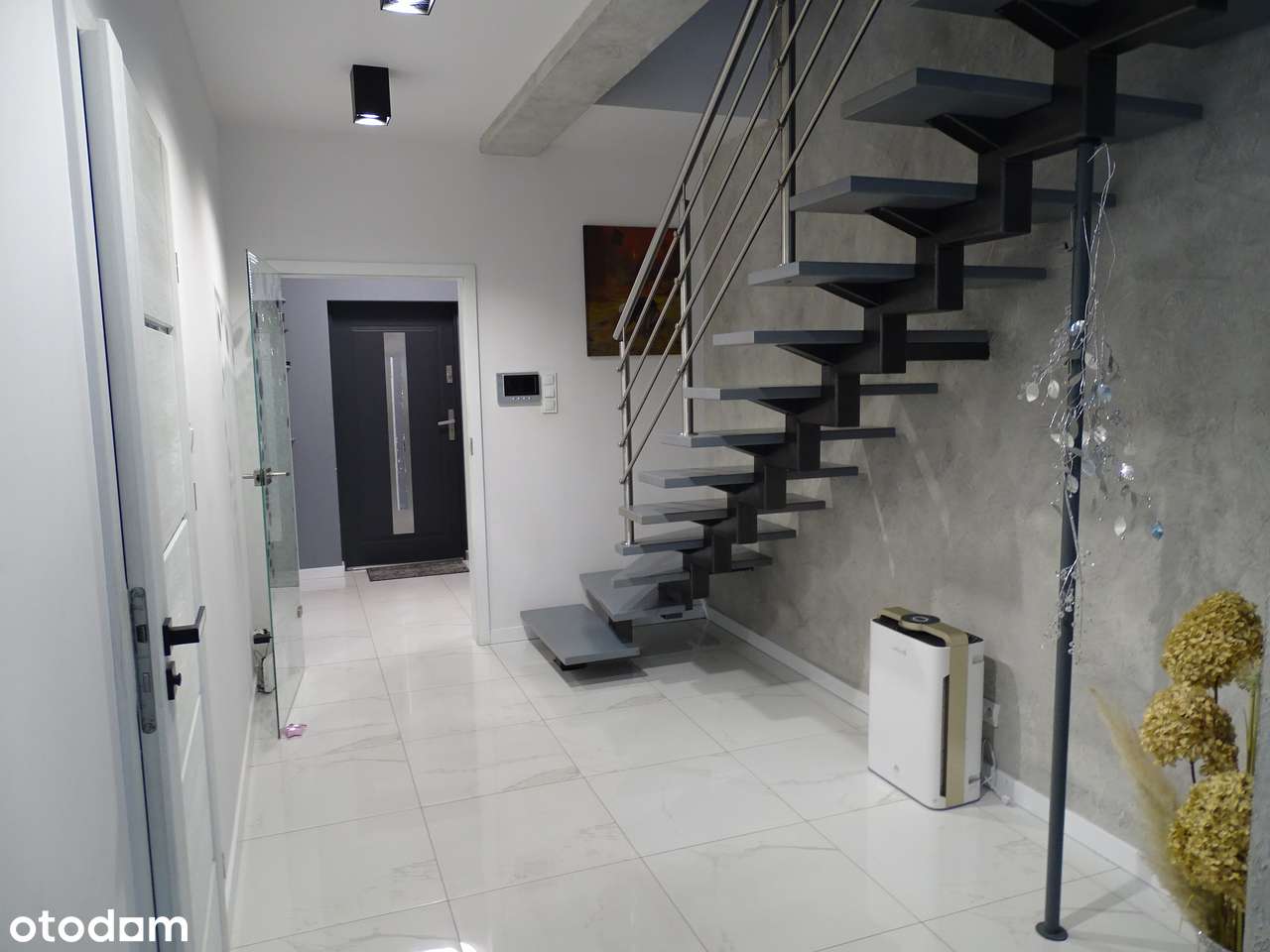 Dom w zabudowie szeregowej na sprzedaż-11