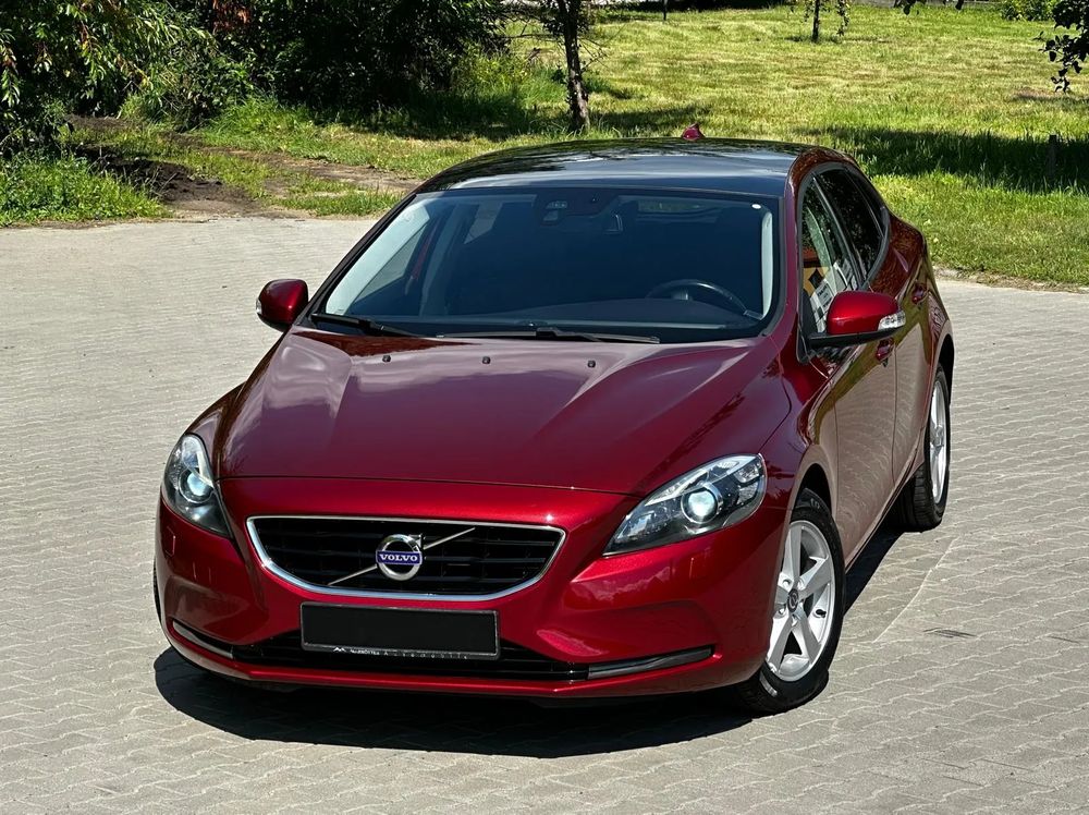 Volvo V40 II (2012-) D3 Geartronic Summum 2013