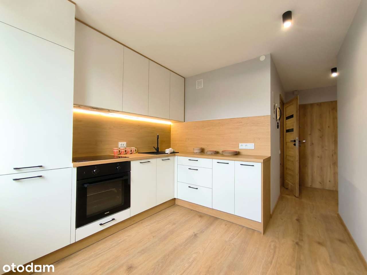 Parter | balkon| po remoncie | 2 pokoje | blisko uczelnia - Pełny obrazek: 2/10