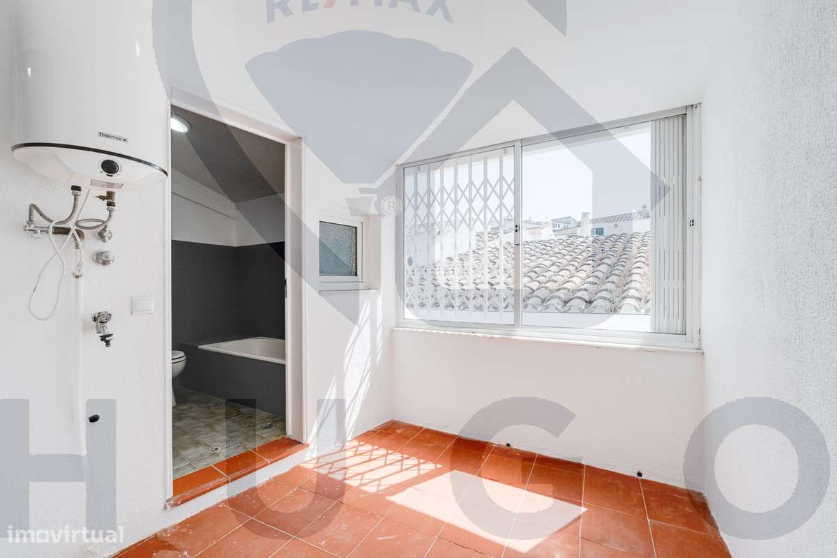 Moradia T3 no Centro Histórico de Évora Renovada-25