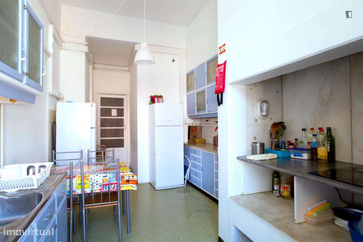 Quarto - localizado em Alcântara Lisbon - Grande imagem: 4/14