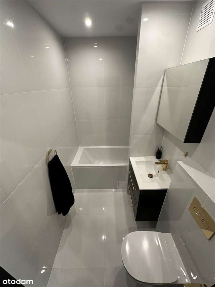 M-4 Jastrzębie - Zdrój, ul. Wrzosowa - niski blok-11