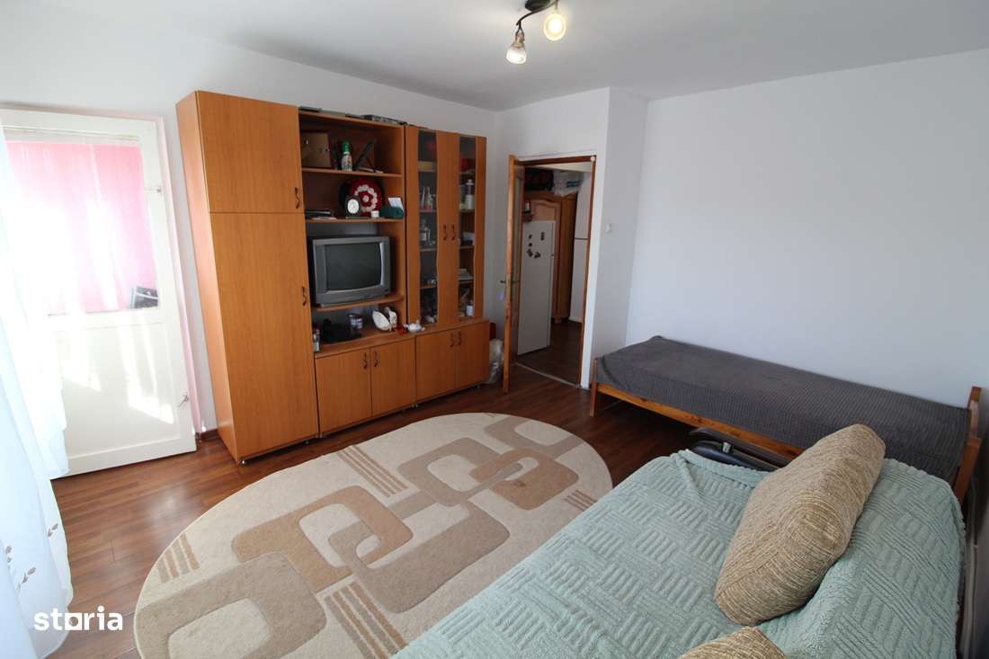 Vând apartament cu 1 camere în Hunedoara, Micro2-Str.Munteniei, 34mp..-2