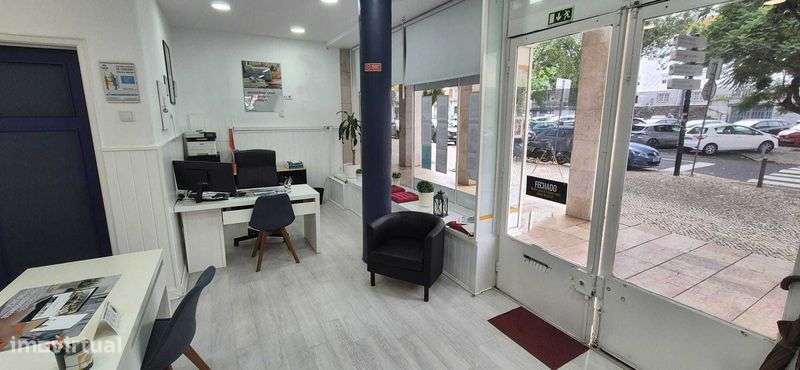 Loja de 64m na Amadora, Venteira, com 2 pisos - Grande imagem: 4/12