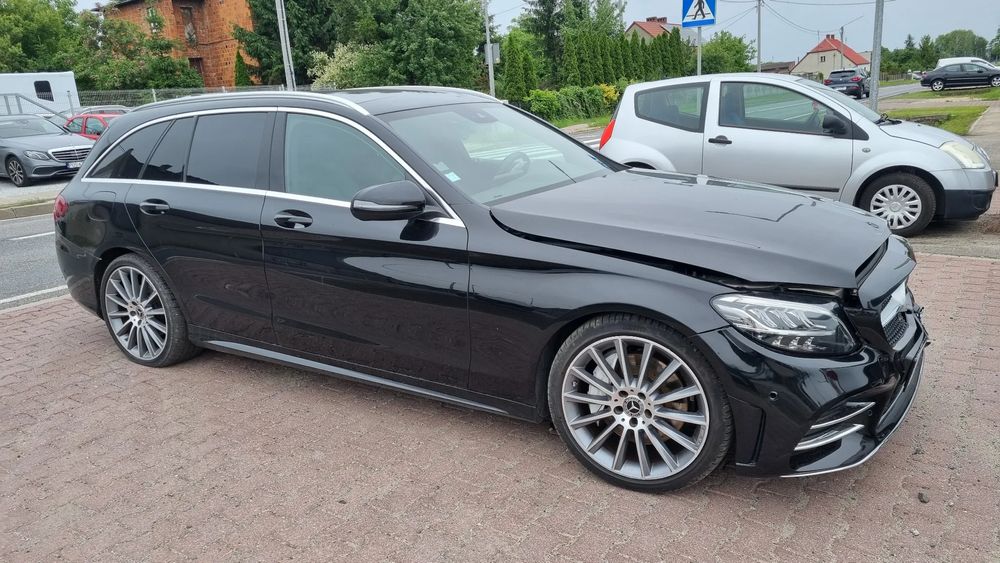 Mercedes-Benz C W205 300 9G-TRONIC AMG Line 2018