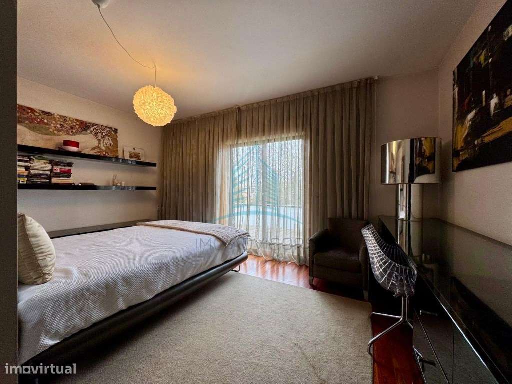 Moradia T4 com Piscina na cobertura-28