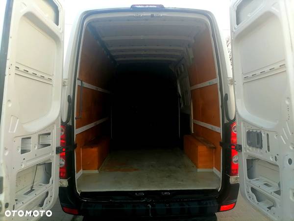 Volkswagen Crafter - 12