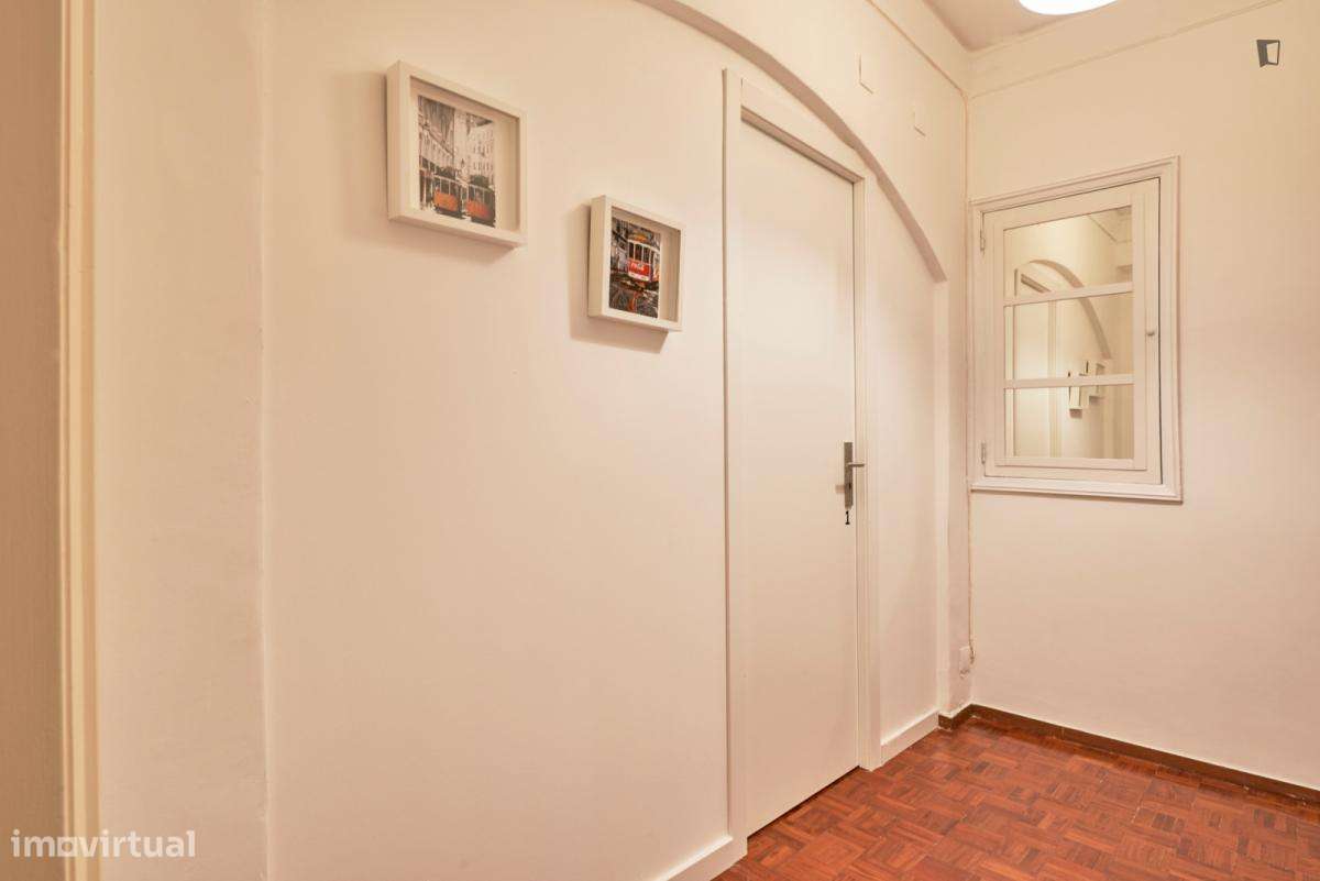 Quarto - localizado em Marquês de Pombal Lisbon - Grande imagem: 5/10