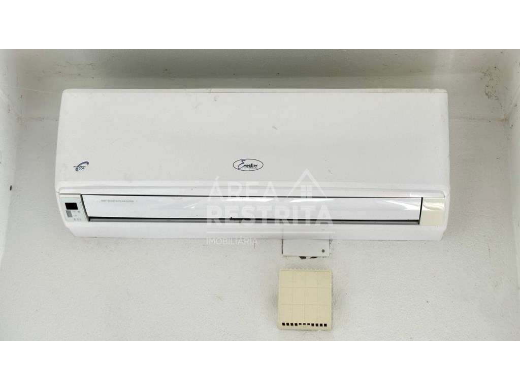 Moradia T3 em Banda - Churrasqueira, anexo e potencial para piscina...-9