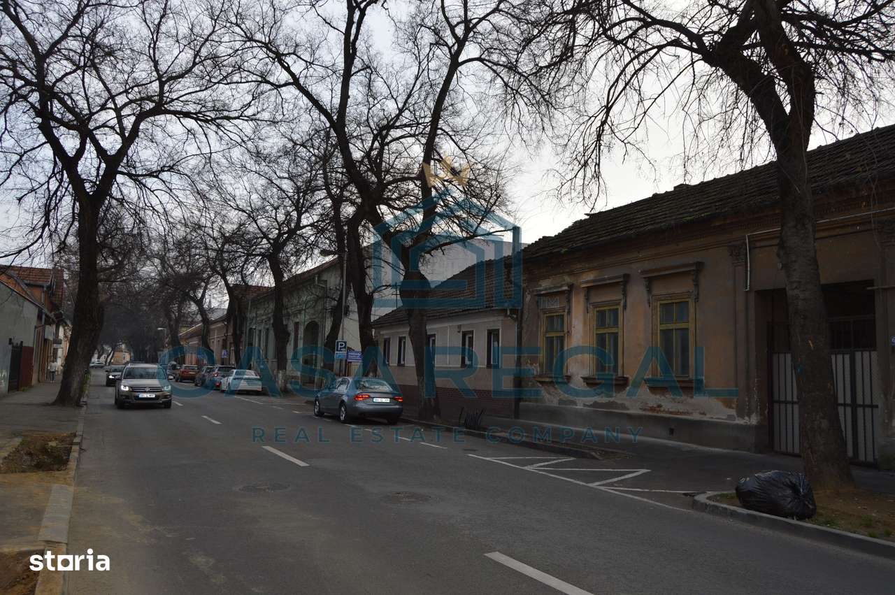 Apartament ultracentral, Vladimirescu 68, necesita renovare - Imagine principală: 2/12