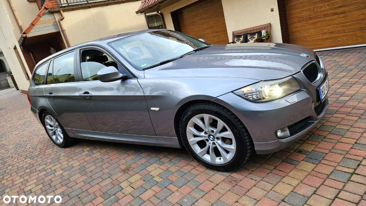 BMW Seria 3 320d Touring Sport Line - 10