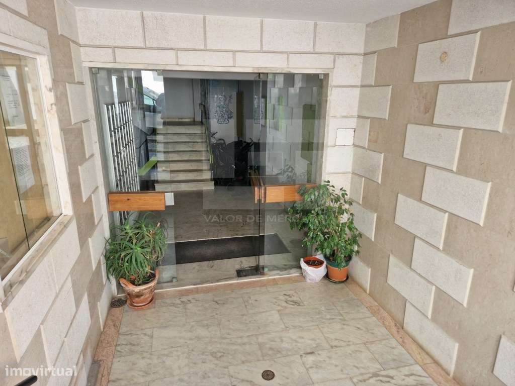 APARTAMENTO DUPLEX T3 - COSTA DA CAPARICA, 300 M DA PRAIA-41