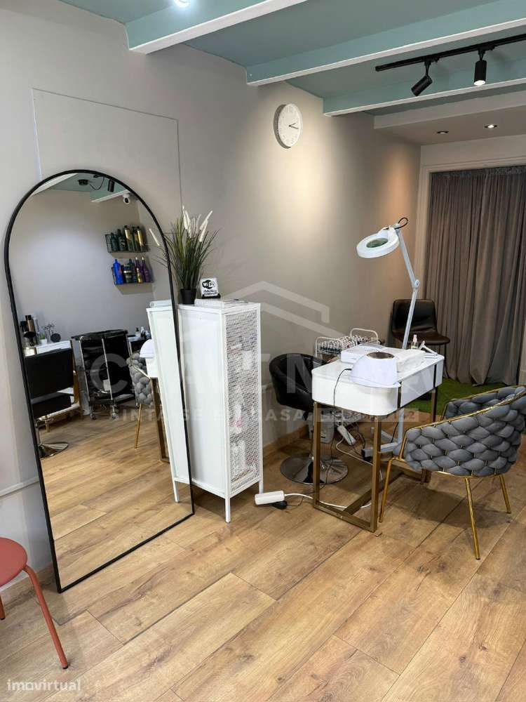 Trespasse de Espaço Comercial totalmente equipado no centro do Porto - Grande imagem: 5/10